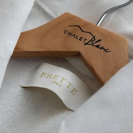 Blanc 브루일서비니아